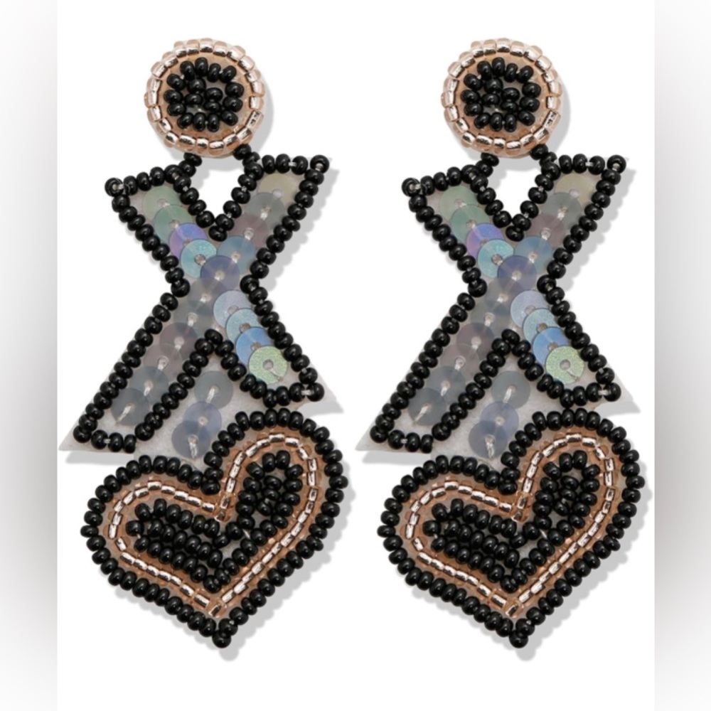 Heart Beaded Earrings - Picture 4 of 7